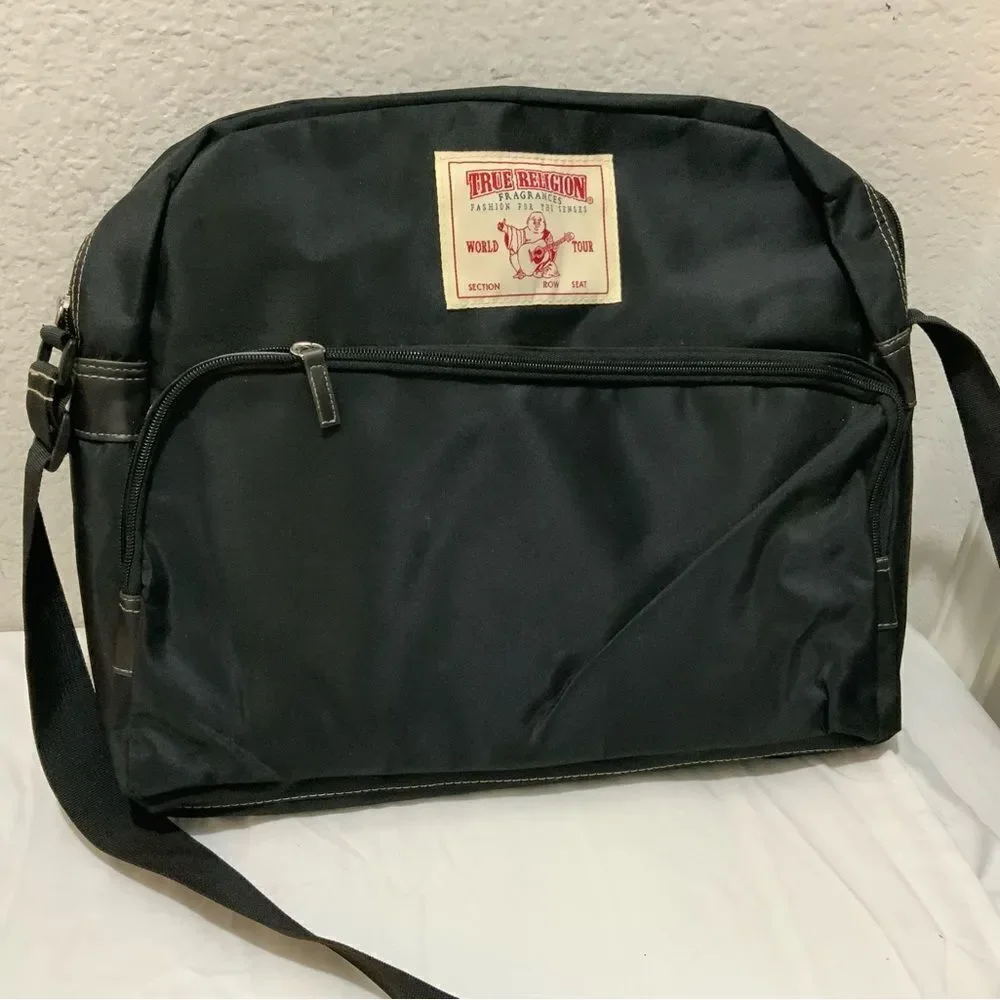 New TRUE RELIGION Black Duffel Travel Bag Weekend Carry Tote Gym Bag